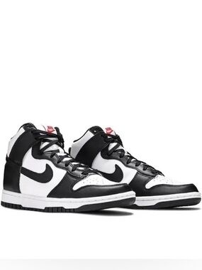 Nike Dunk High Retro sneakers in black and white